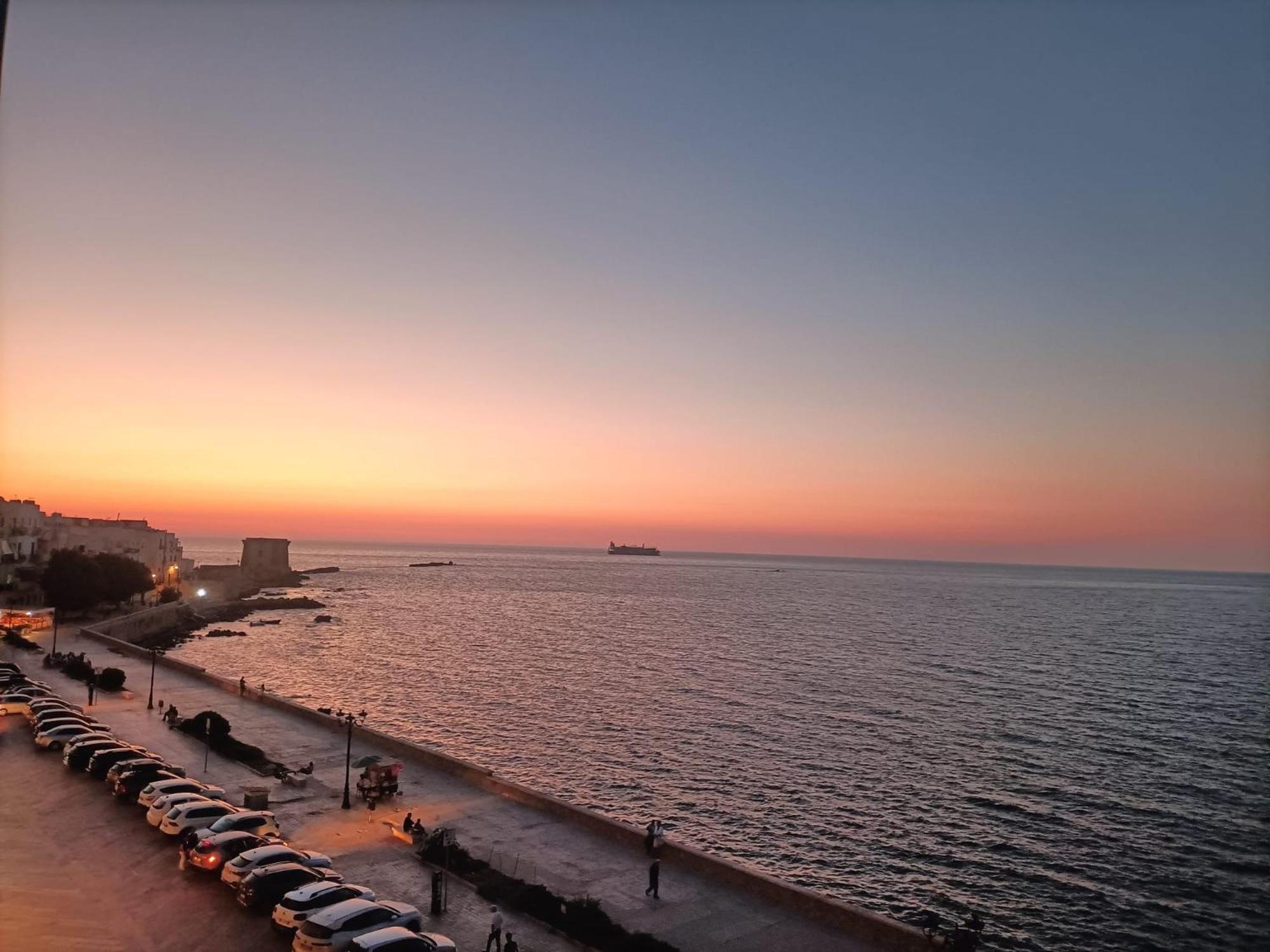 Attico Vista Mare Trapani Apartment Exterior foto